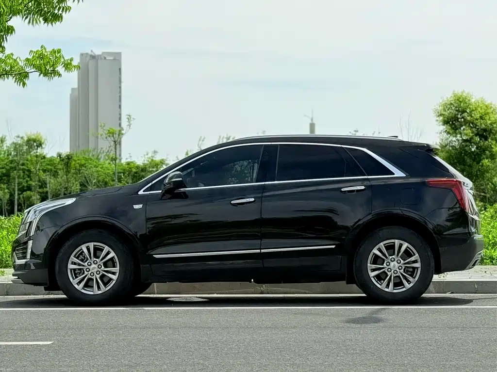 Cadillac XT5 2021 — фото 3