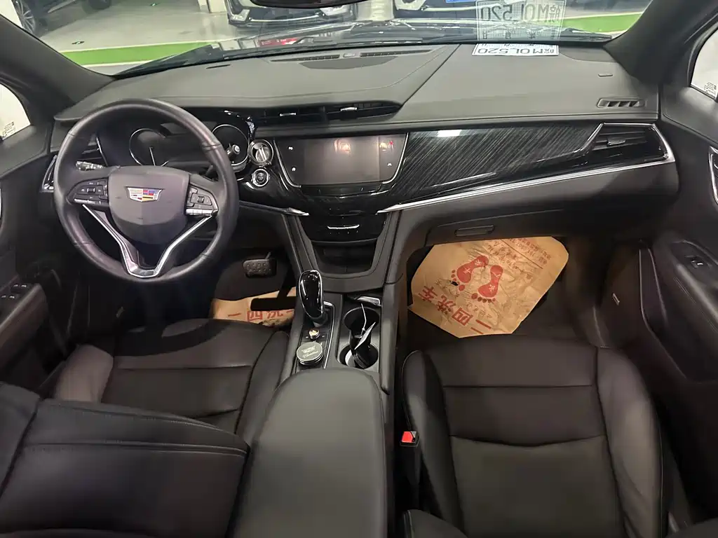 Cadillac XT6 2021 — фото 14