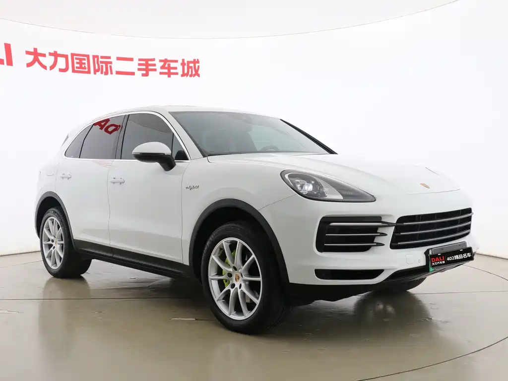 Porsche Cayenne New Energy 2022 — фото 3