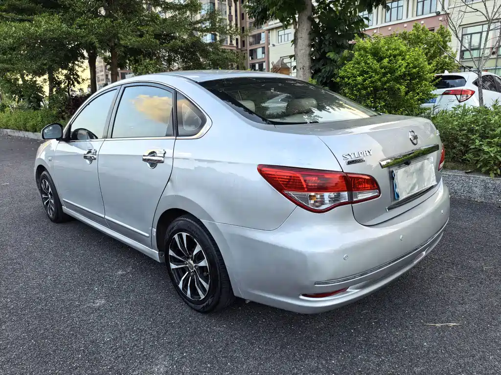 Nissan Sylphy 2012 — фото 9