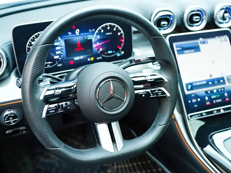 Mercedes-Benz C-Class 2023 — фото 8