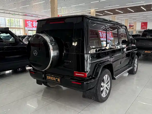 Mercedes-Benz G-Class 2023