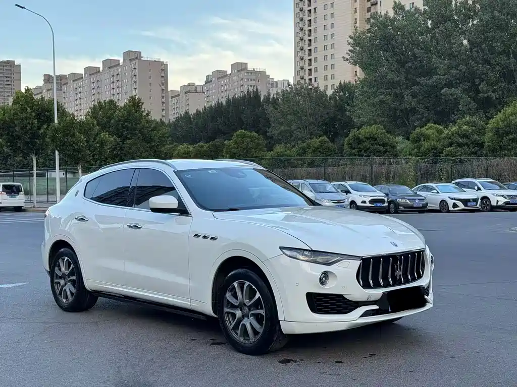 Maserati Levante 2017 — фото 3