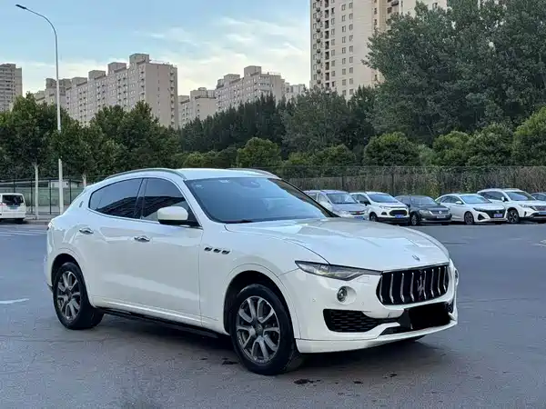 Maserati Levante 2017