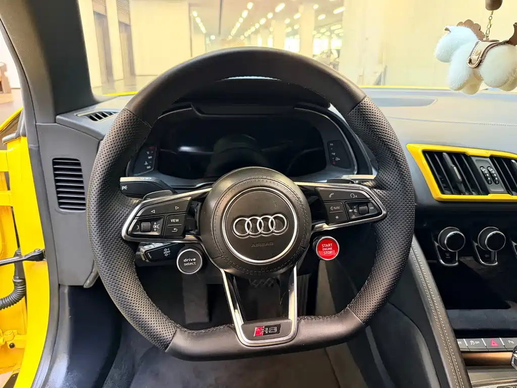 Audi R8 2019 — фото 15