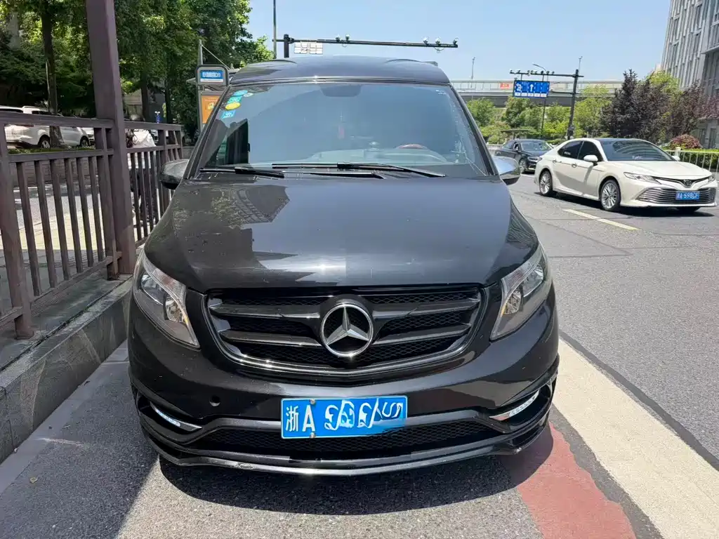 Mercedes-Benz Vito 2018 — фото 2