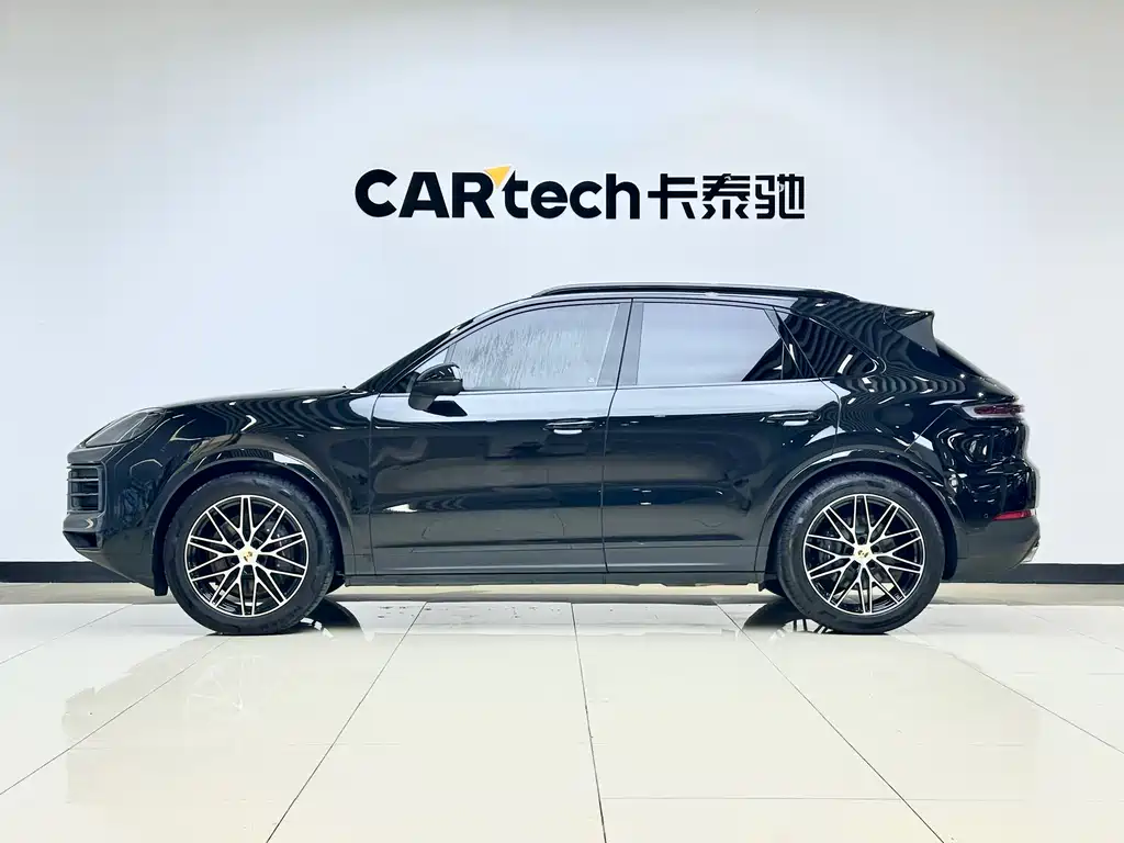 Porsche Cayenne 2024