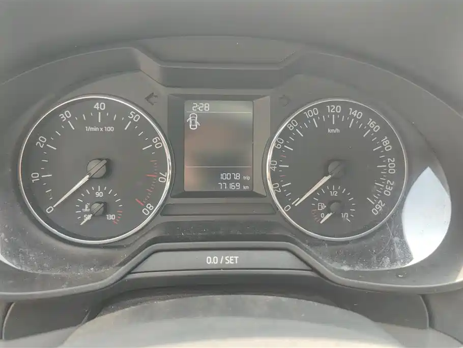 Skoda Octavia 2015 — фото 14