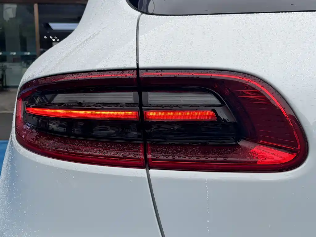 Porsche Macan 2018 — фото 7