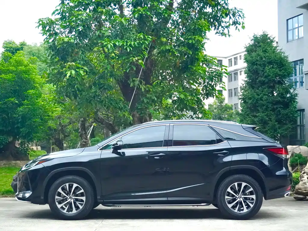 Lexus RX 2022 — фото 5
