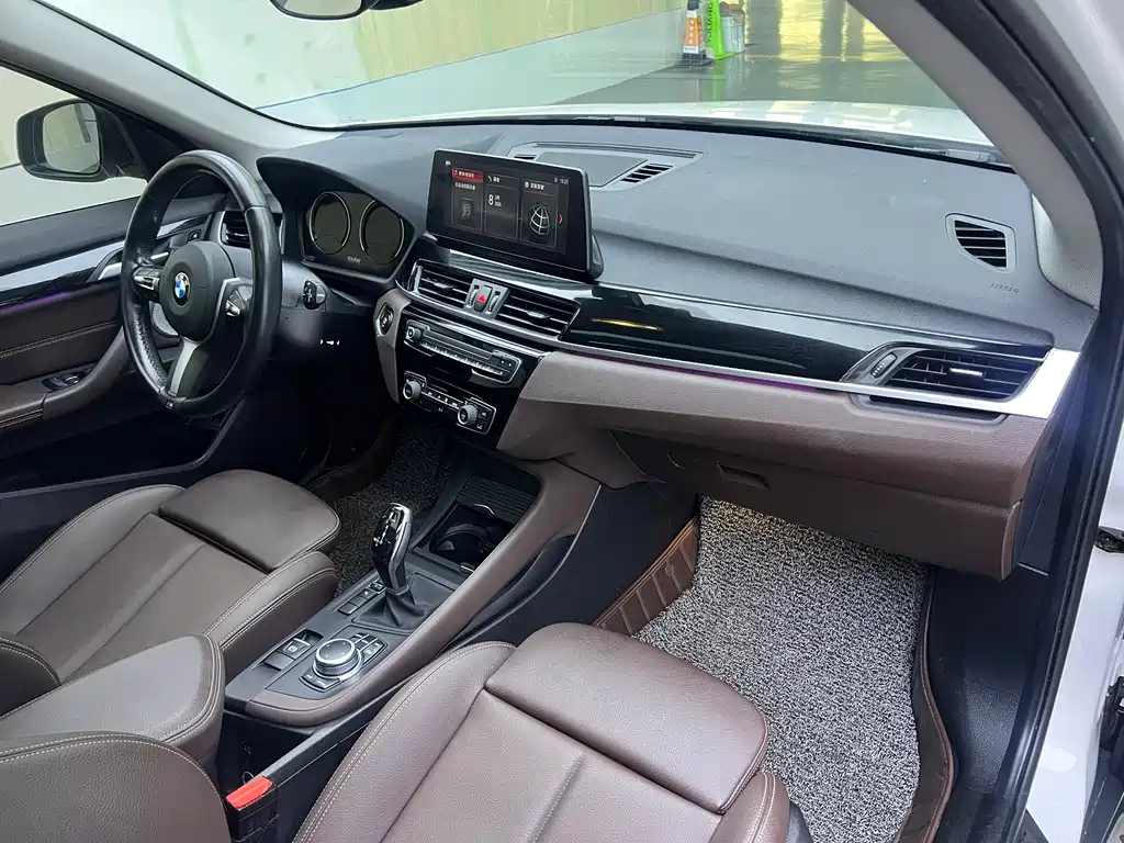 BMW X1 2021 — фото 11
