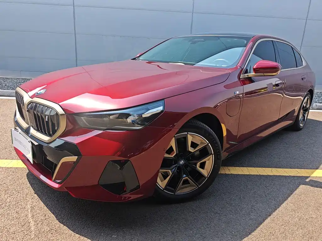 BMW i5 2025 — фото 1