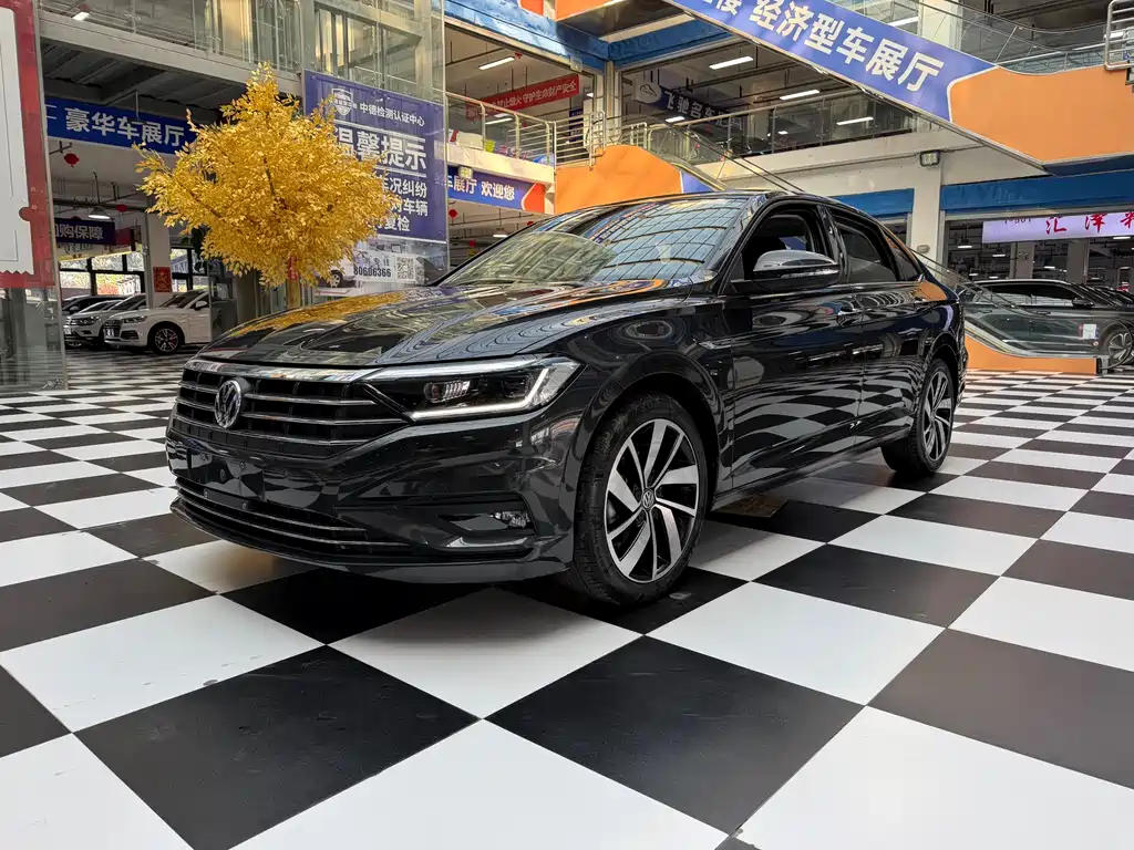 Volkswagen Sagitar 2022
