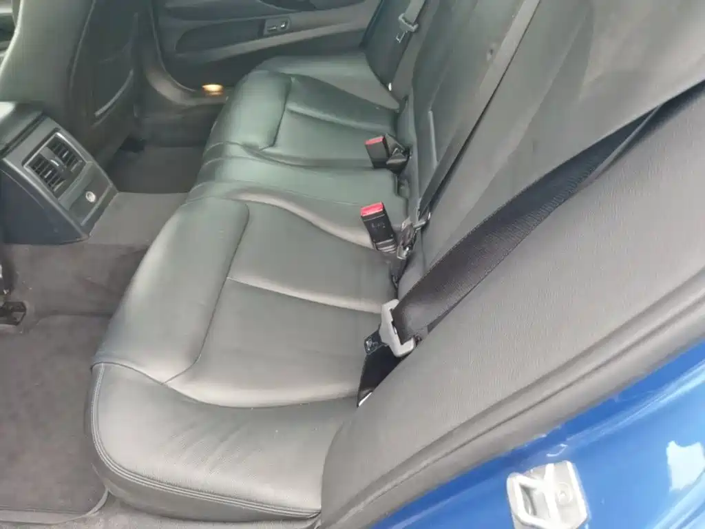 BMW 3 Series 2017 — фото 15