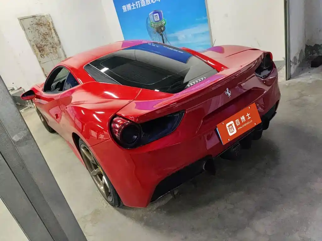 Ferrari 488 2017 — фото 7