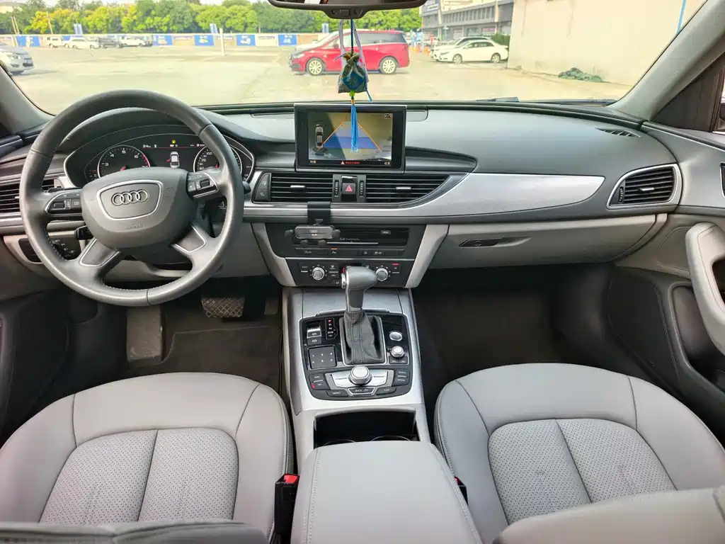 Audi A6L 2014 — фото 11