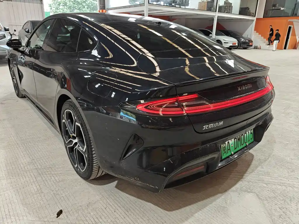 Xiaomi SU7 2024