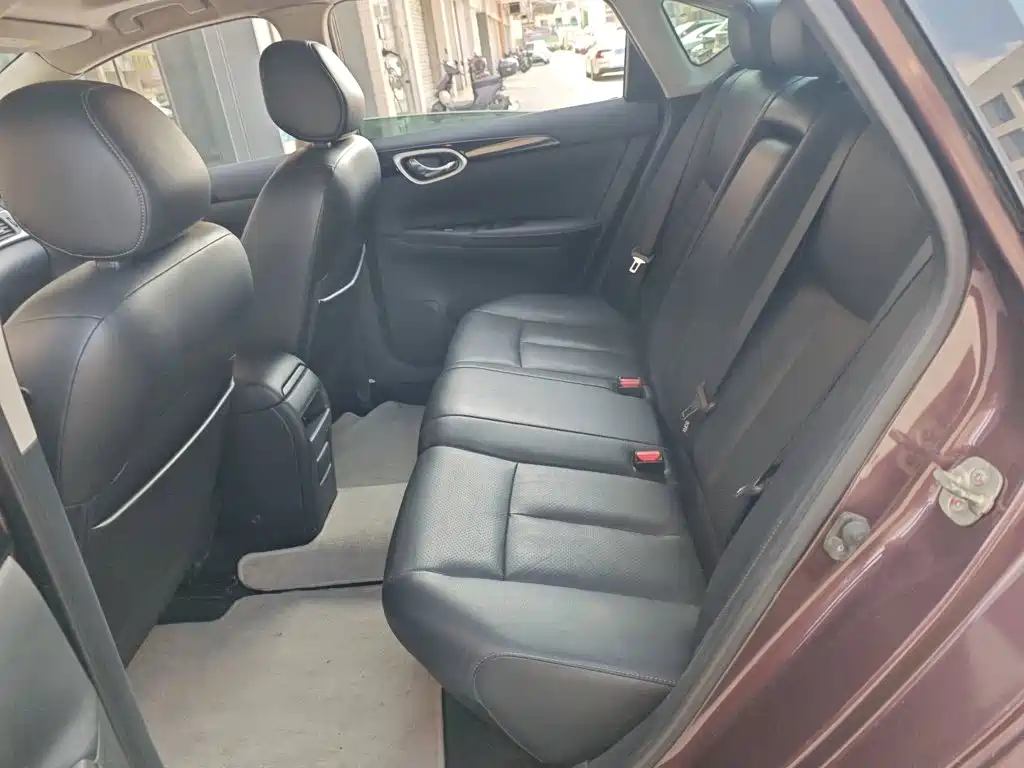 Nissan Sylphy 2018 — фото 17