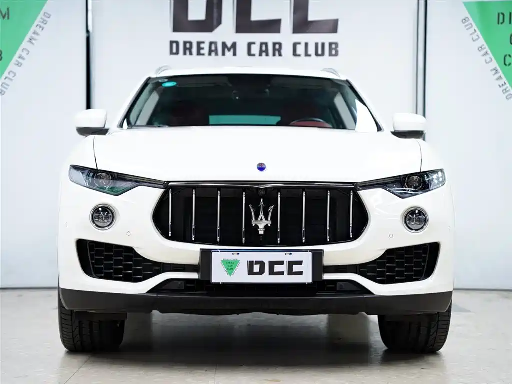 Maserati Levante 2018 — фото 16