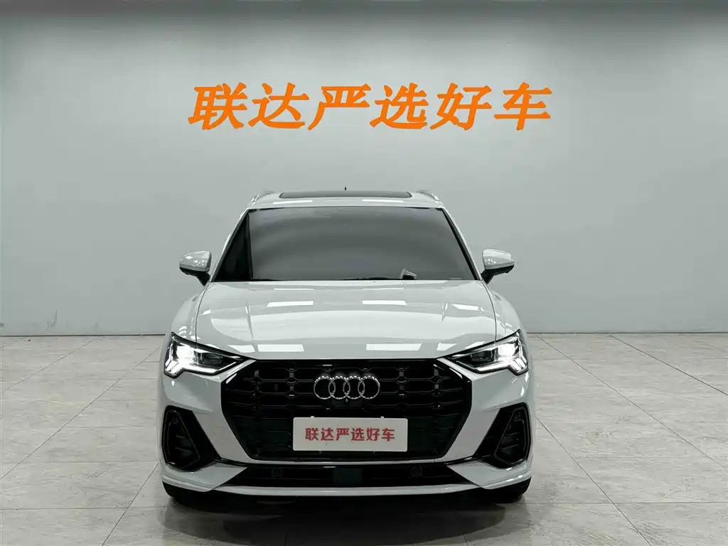 Audi Q3 2022 — фото 22