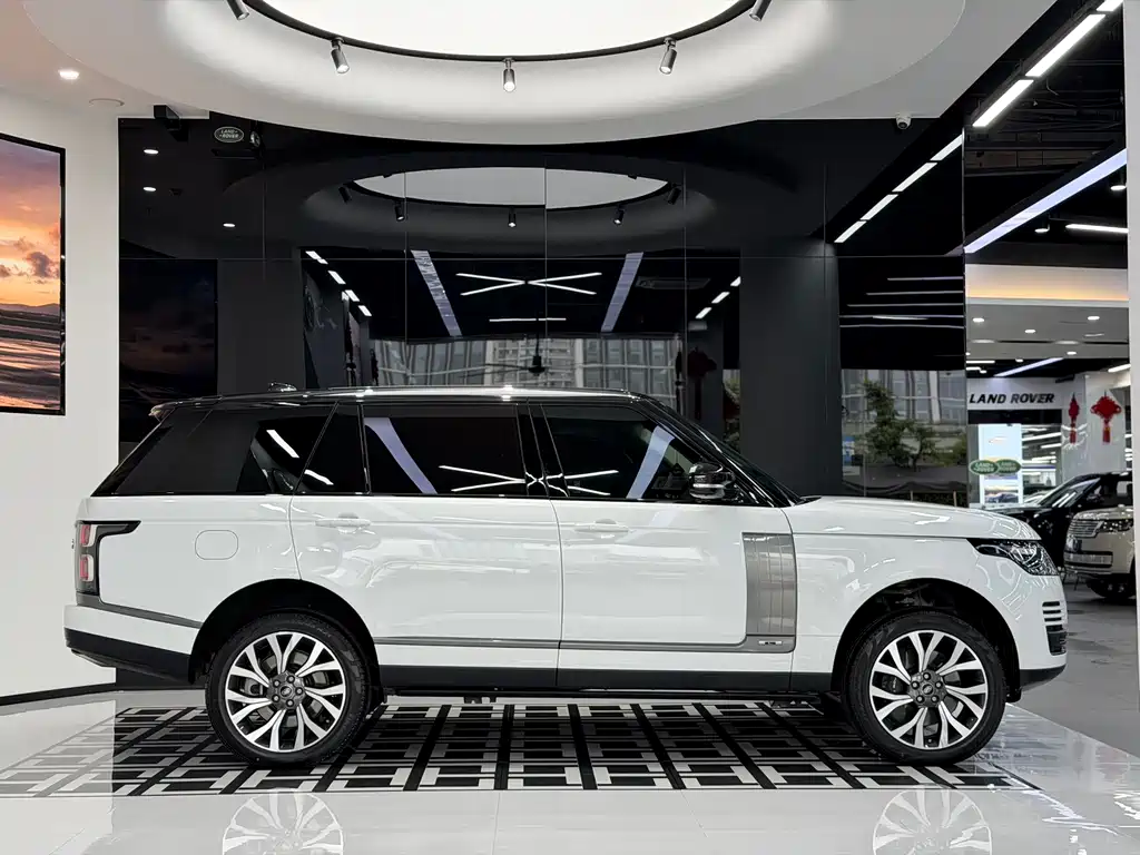 Land Rover Range Rover 2021 — фото 3