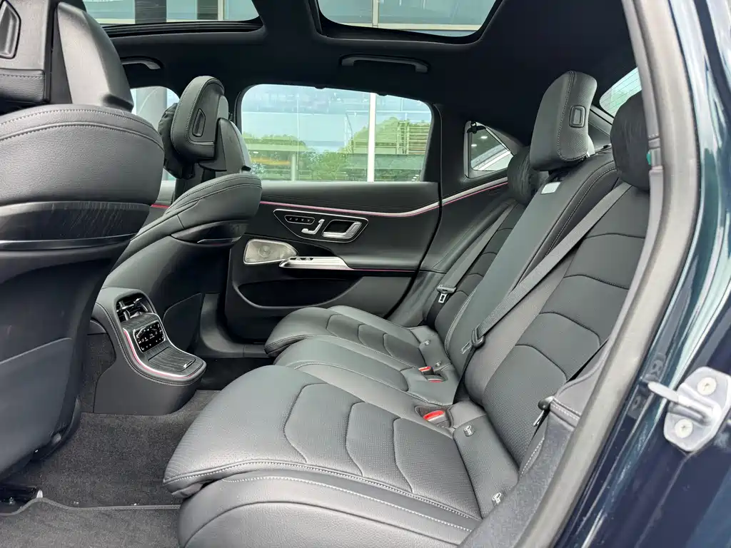 Mercedes-Benz E-Class New Energy 2024 — фото 20