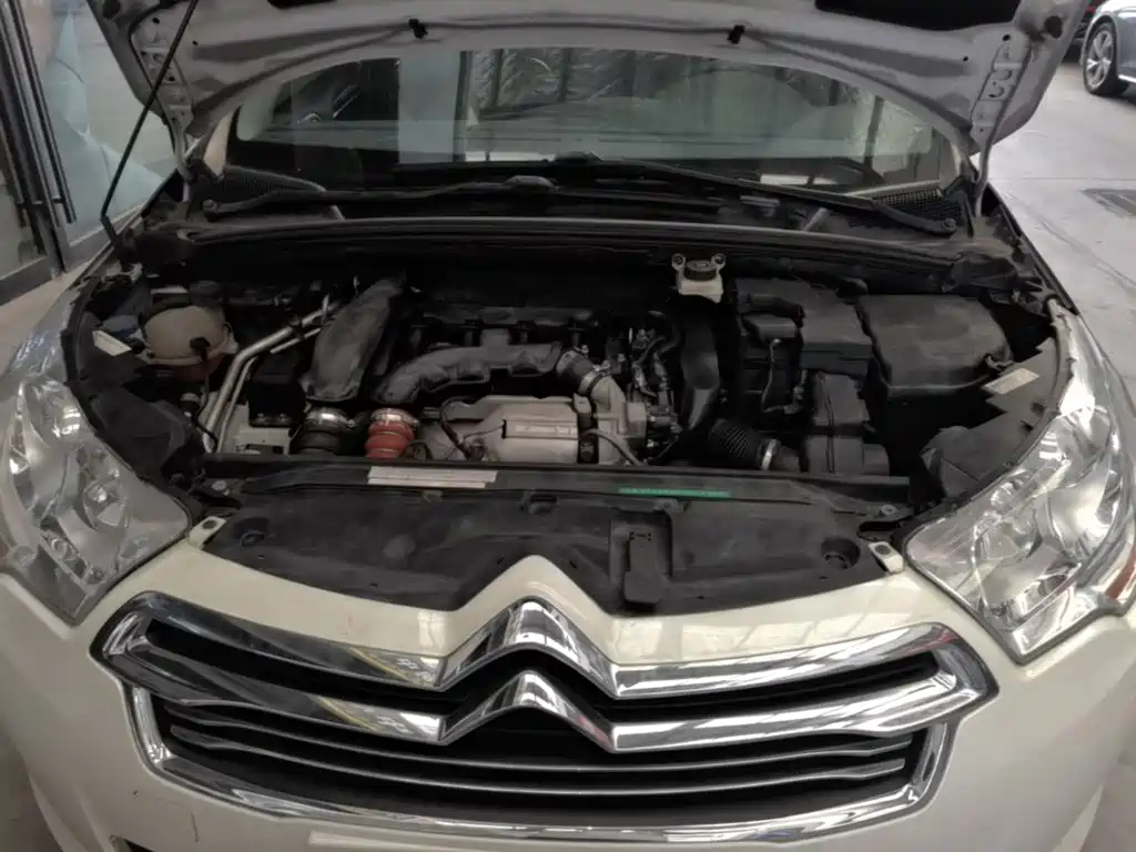 Citroën C4L 2015 — фото 20