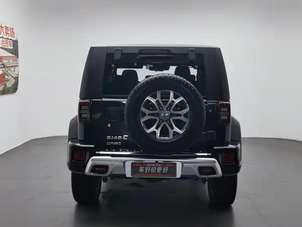 BAIC BJ40 2023