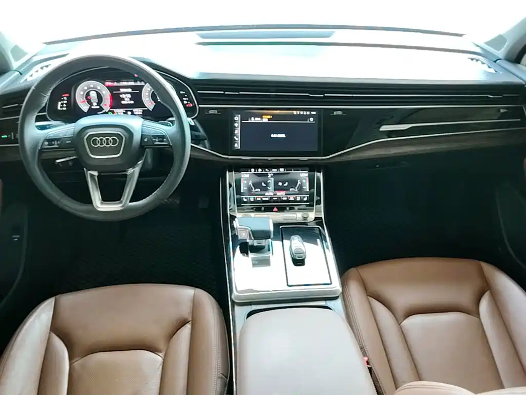 Audi Q7 2022 — фото 10