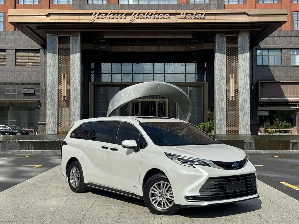 Toyota Sienna 2022