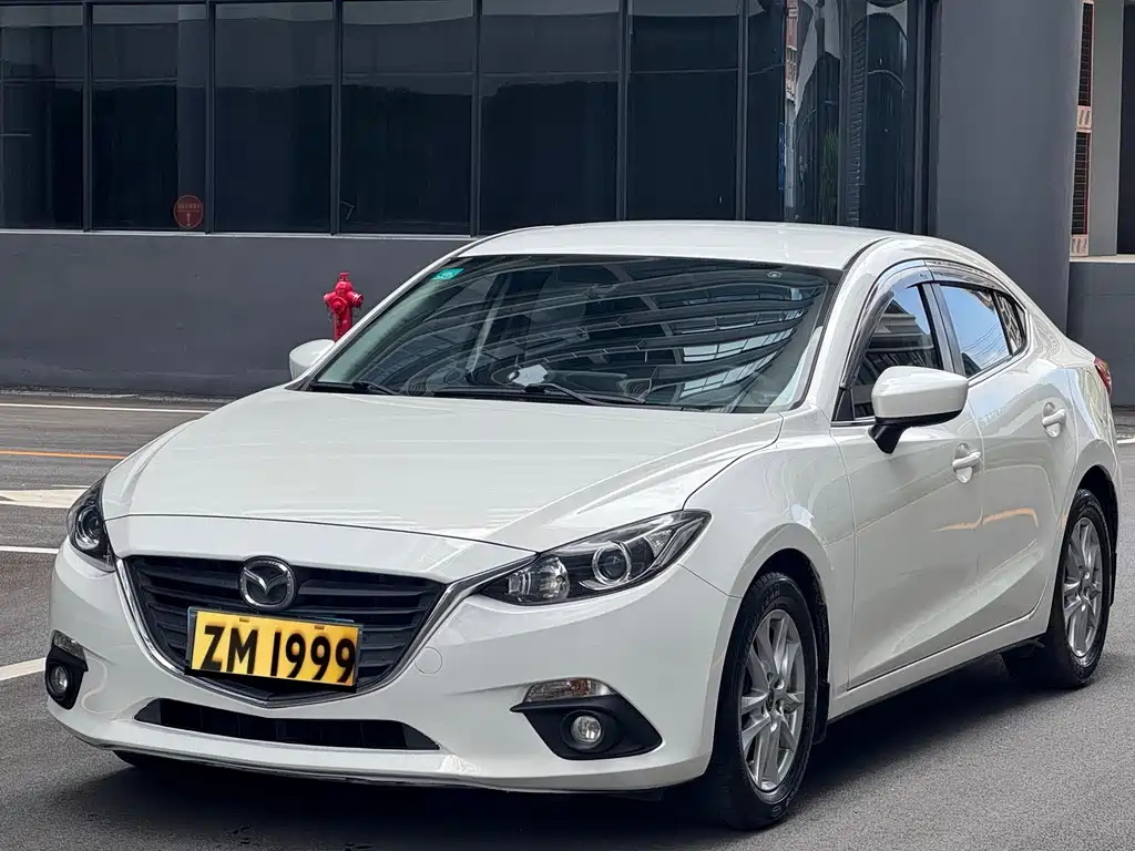Mazda 3 Axela 2016