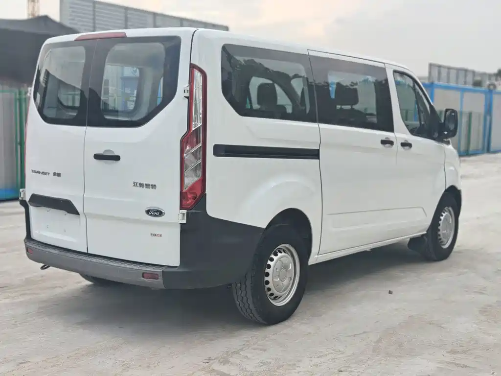 Ford Transit 2020 — фото 15