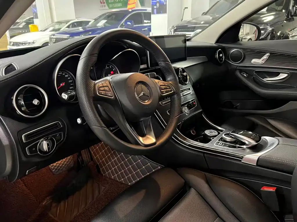 Mercedes-Benz C-Class 2017 — фото 9