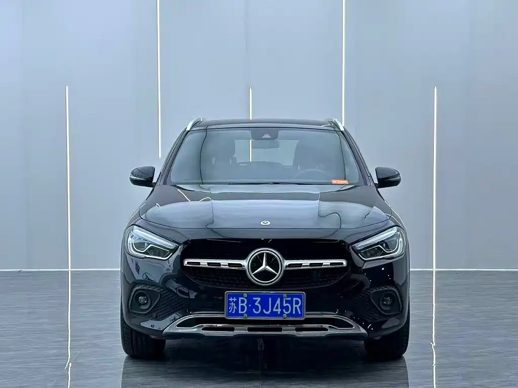 Mercedes-Benz GLA 2023