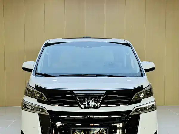 Toyota Vellfire 2021