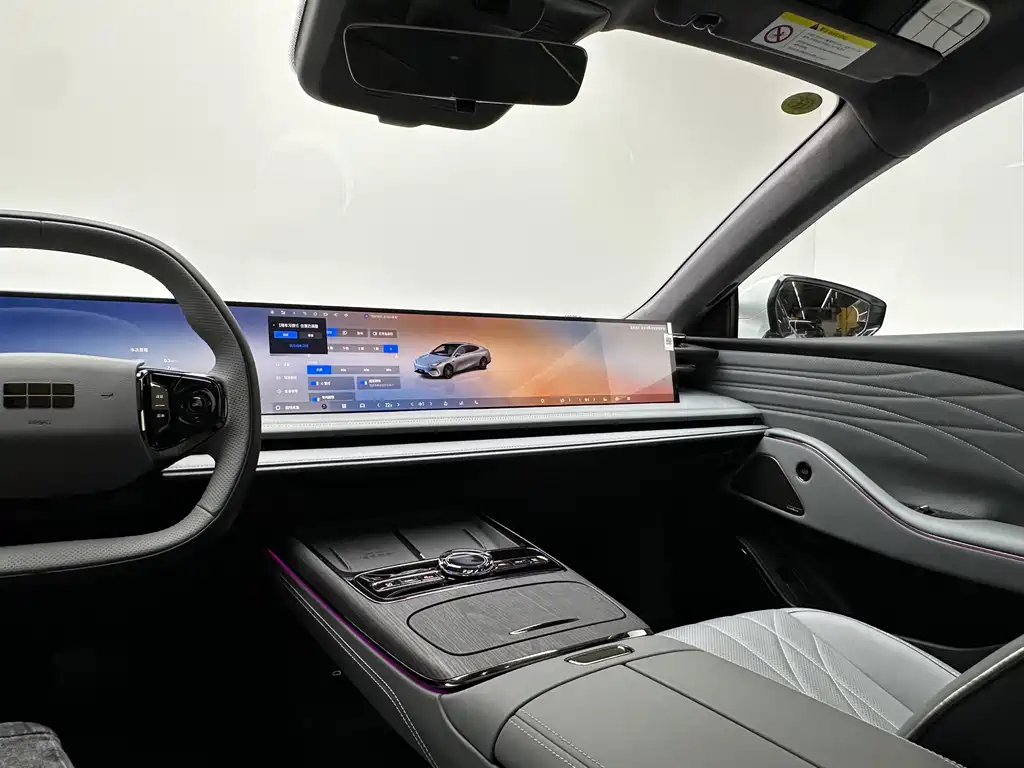Geely Galaxy E8 2025 — фото 15
