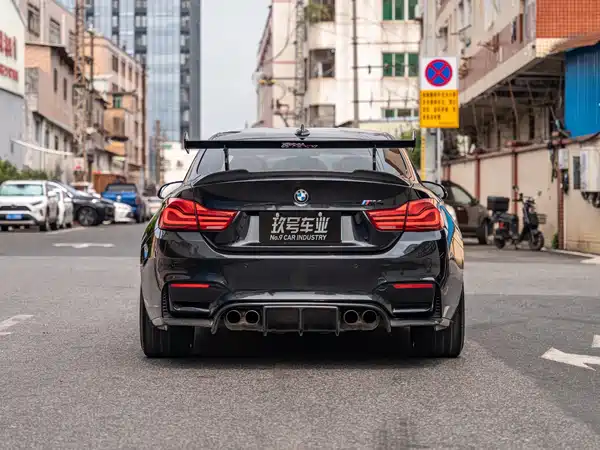 BMW M4 2019