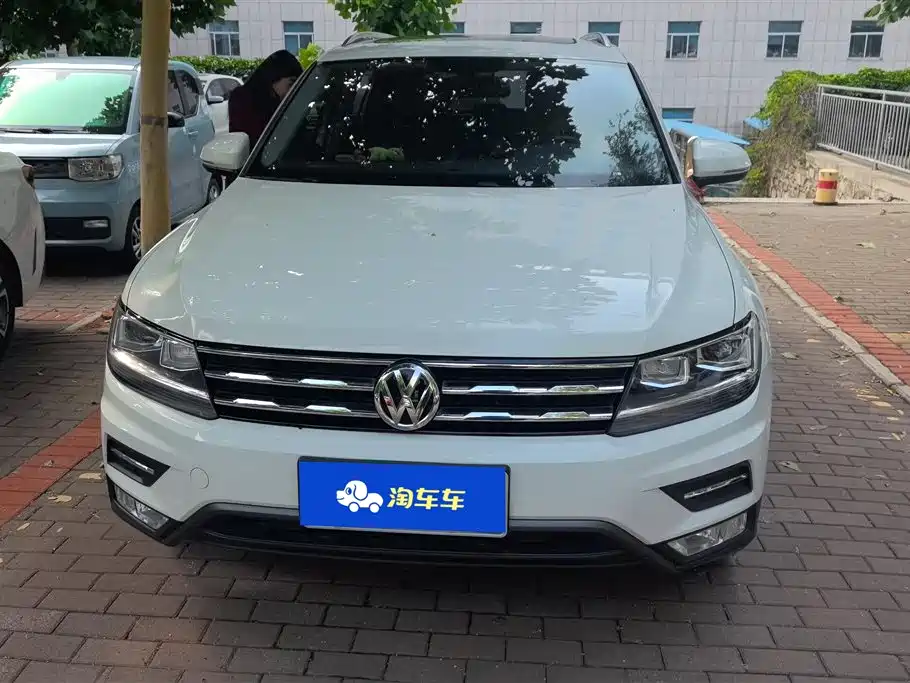 Volkswagen Tiguan L 2020 — фото 2