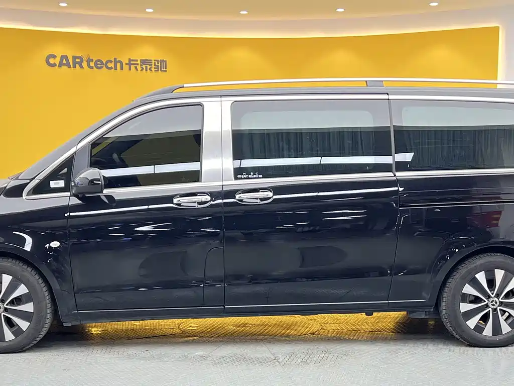 Mercedes-Benz Vito 2024 — фото 26