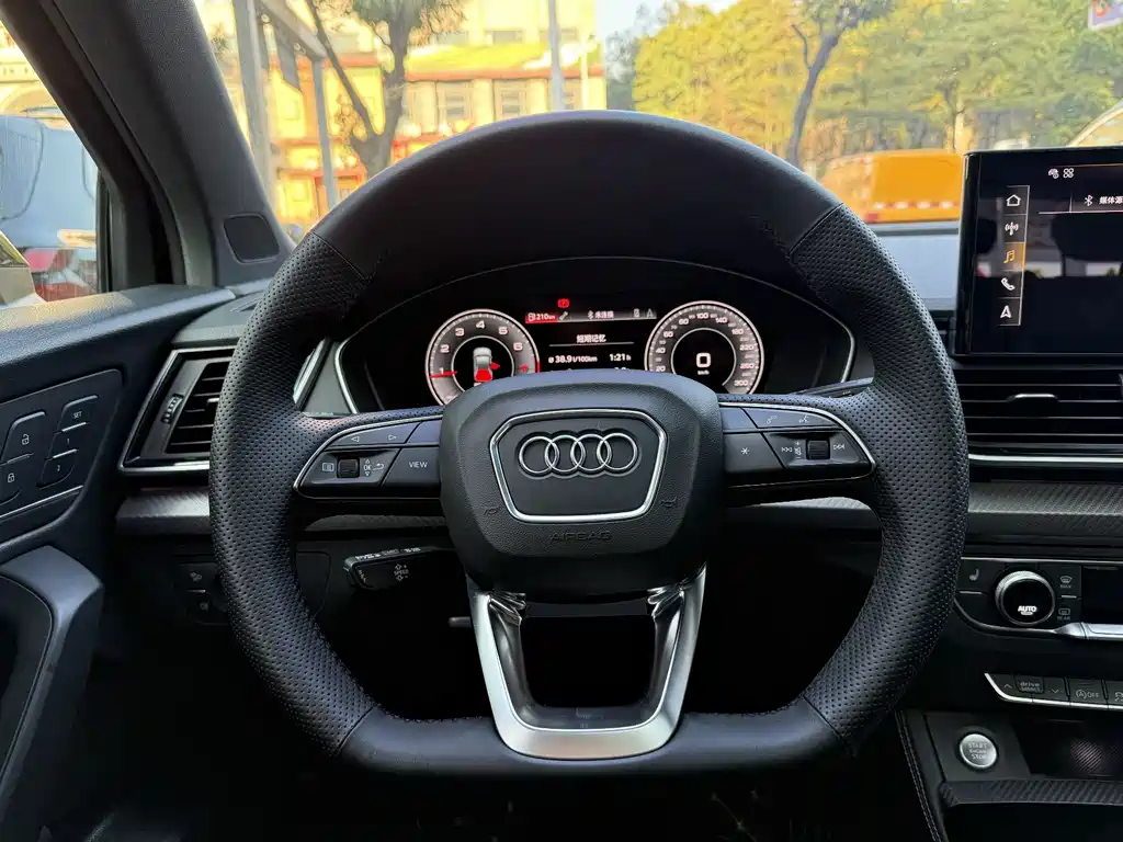Audi Q5L Sportback 2021 — фото 15