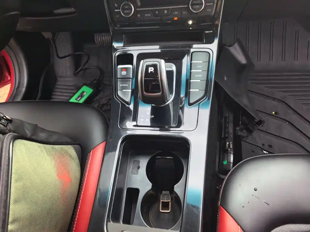 Geely Emgrand GS 2020 — фото 14