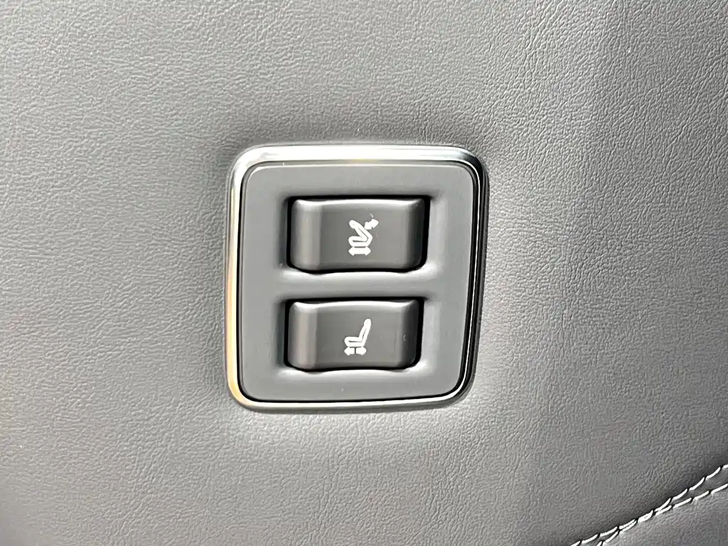 Toyota Vellfire 2025 — фото 13