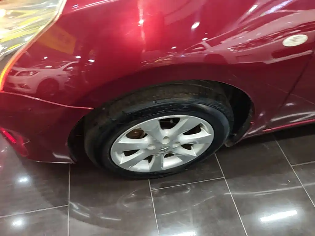 Nissan Tiida 2015 — фото 23