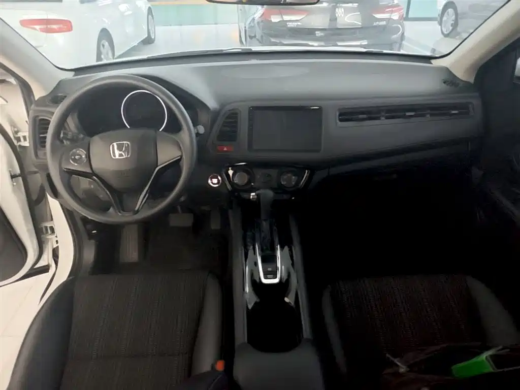 Honda Vezel 2018 — фото 10