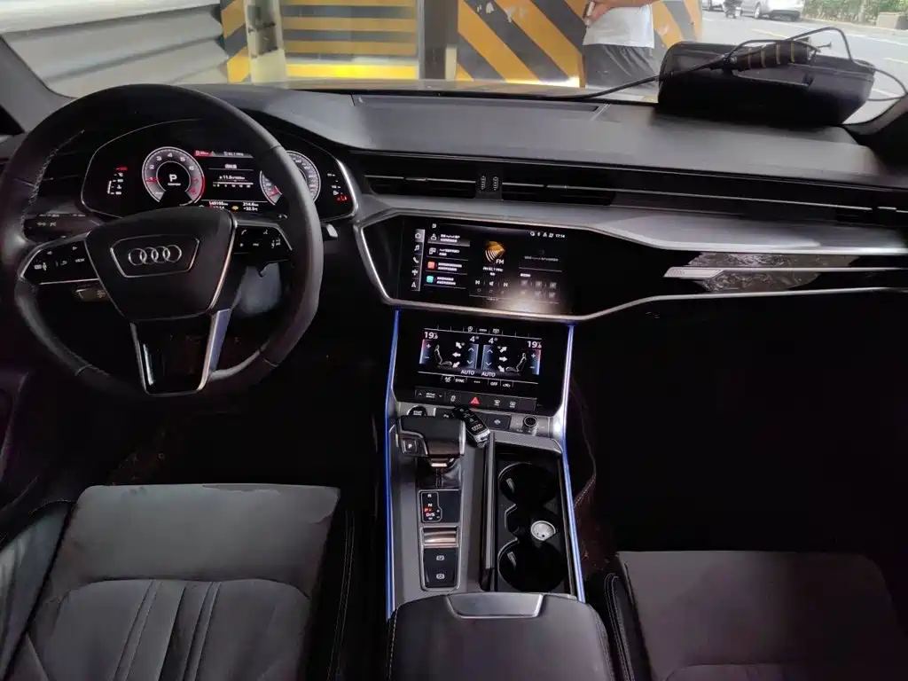 Audi A6L 2022 — фото 5