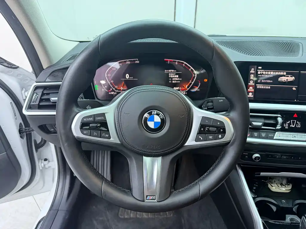 BMW 3 Series 2022 — фото 11