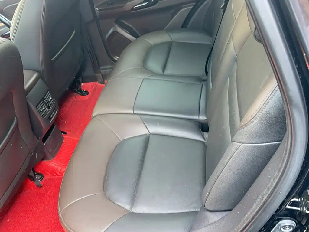 GAC Trumpchi GS4 2018 — фото 16