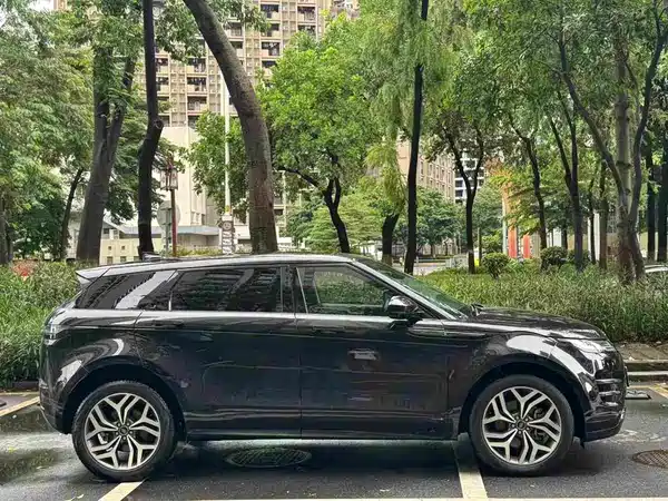 Land Rover Range Rover Evoque 2021