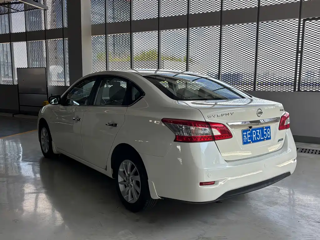 Nissan Sylphy 2013 — фото 15