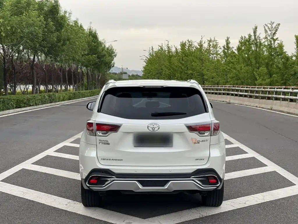 Toyota Highlander 2016 — фото 23